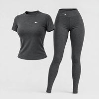 CONJUNTO CAMISETA Y LEGGINS